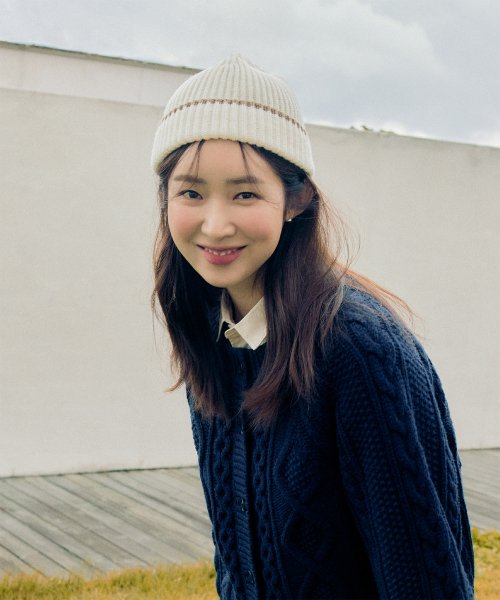 MARITHE KNIT SHORT BEANIE - 3 COLORS IVORY