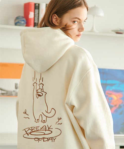 EMBROIDERY HOOD - 3 COLORS CREAM