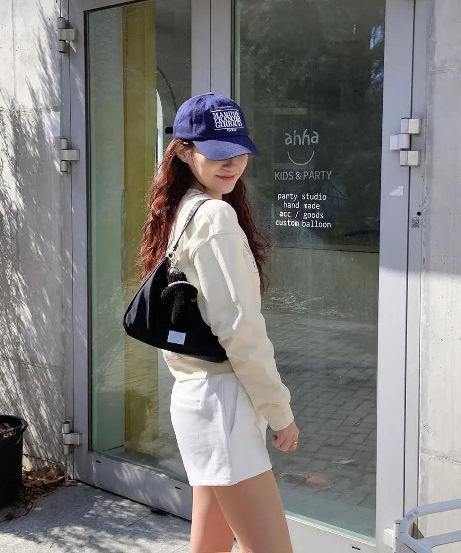 CLASSIC LOGO HOBO BAG black