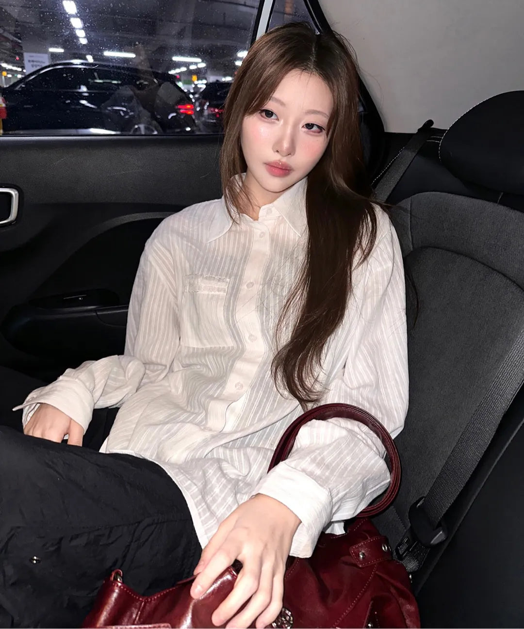 AMBER BUCKLE SHOULDER BAG BURGUNDY