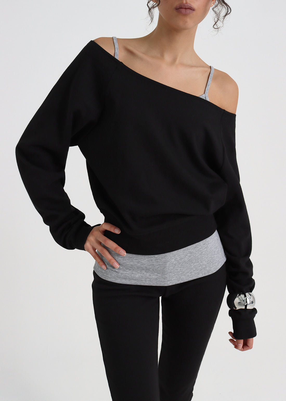 LIGHT SWEAT OFF-SHOULDER SWEATSHIRT 4