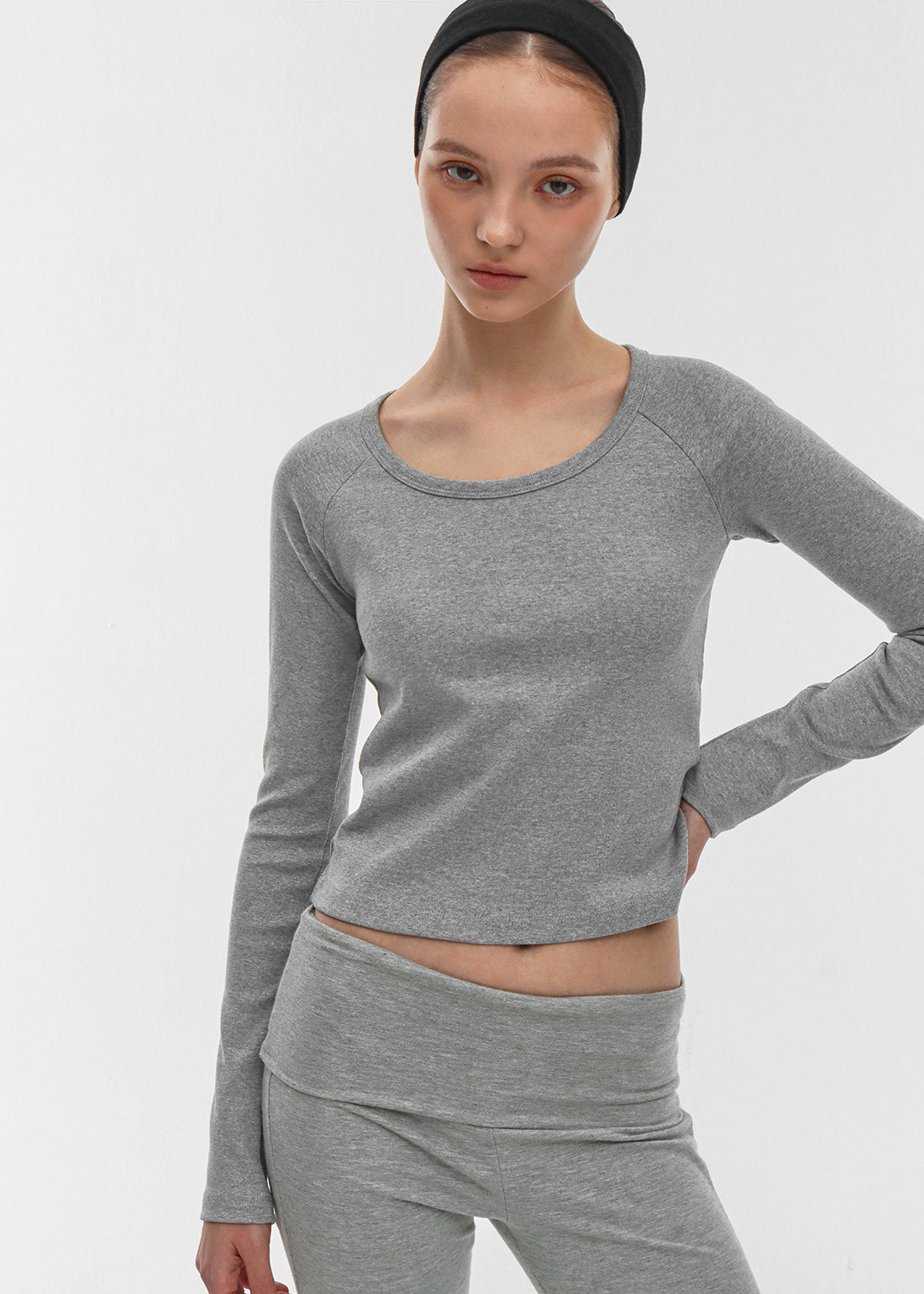 STANDARD RAGLAN U-NECK LONG SLEEVE TEE - 4 COLORS 1