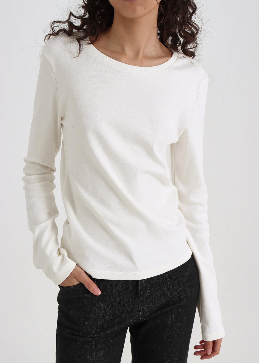 LIGHT STANDARD ROUND LONG SLEEVE TEE 4
