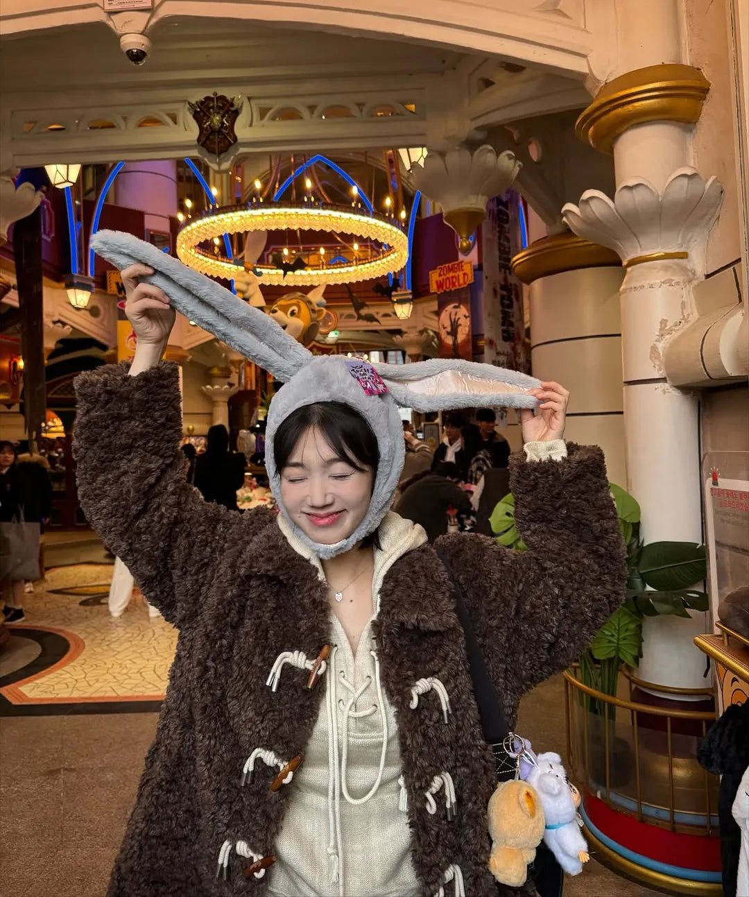 TOGGLE FUR COAT - 2 color