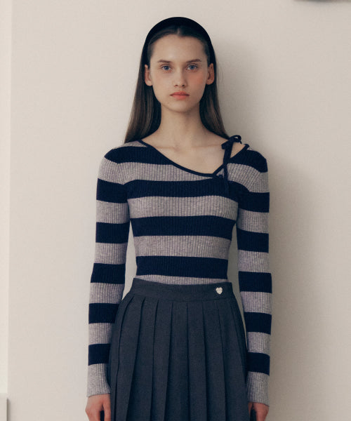 CUT OUT RIBBON BOARDER KNIT - 3 COLORS NAVY
