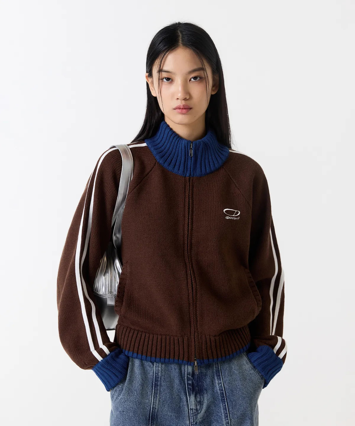 SPORTY TRACK SEMI-CROP KNIT ZIP-UP - BROWN
