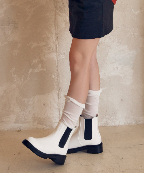 ROUND TOE BOOTS CHELSEA WHITE