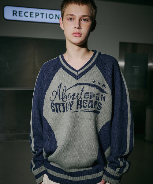 PANEL V-NECK KNIT - 2 COLORS NAVY