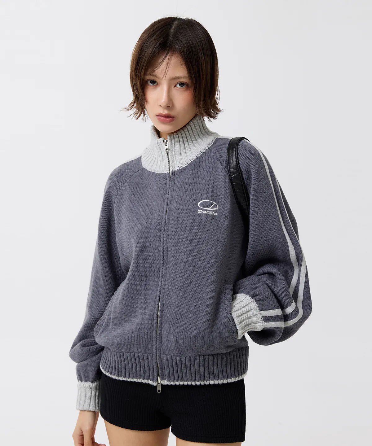 SPORTY TRACK SEMI-CROP KNIT ZIP-UP - GRAY