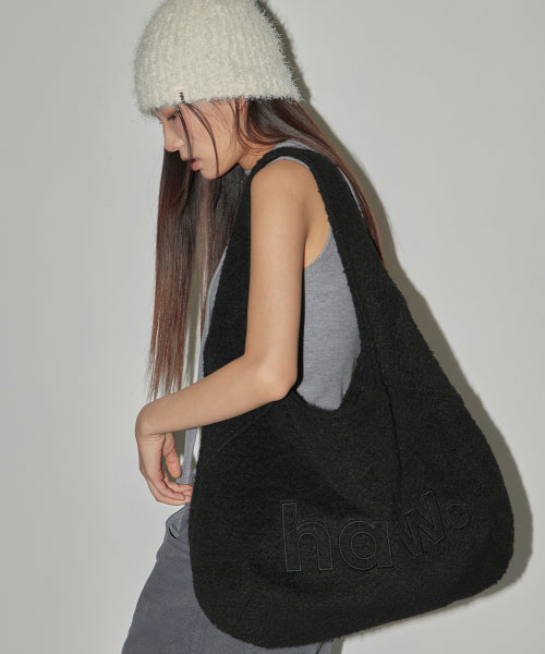 WOOL PEBBLE BAG - 4 COLORS