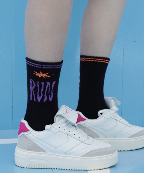 COOLMAX MARATHON RUNNING CREW SOCKS - HOME RUN BLACK