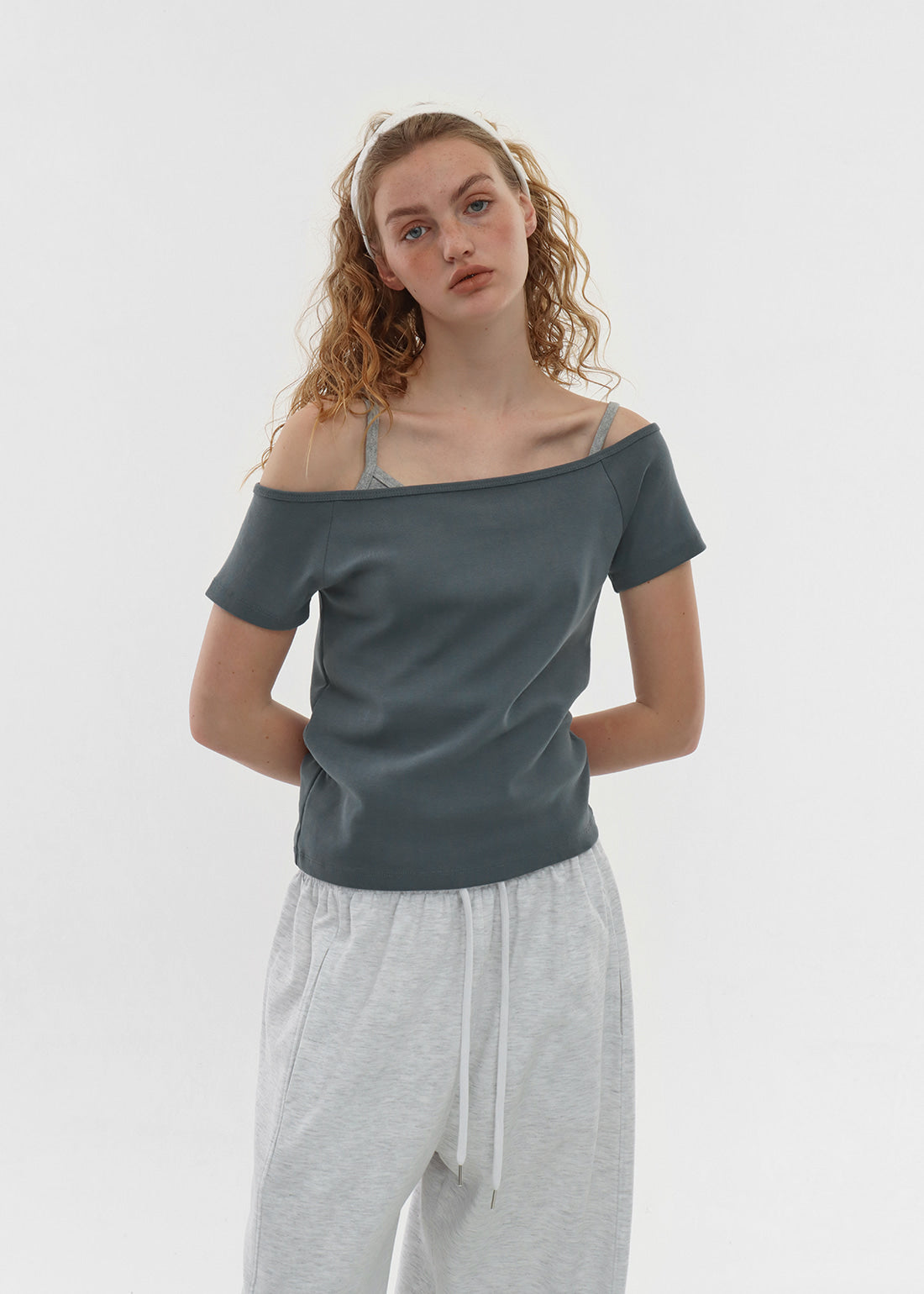 STANDARD OFF-SHOULDER SHORT SLEEVE TEE 4
