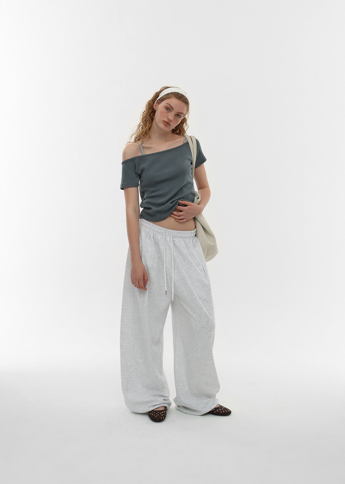 STANDARD OFF-SHOULDER SHORT SLEEVE TEE 5
