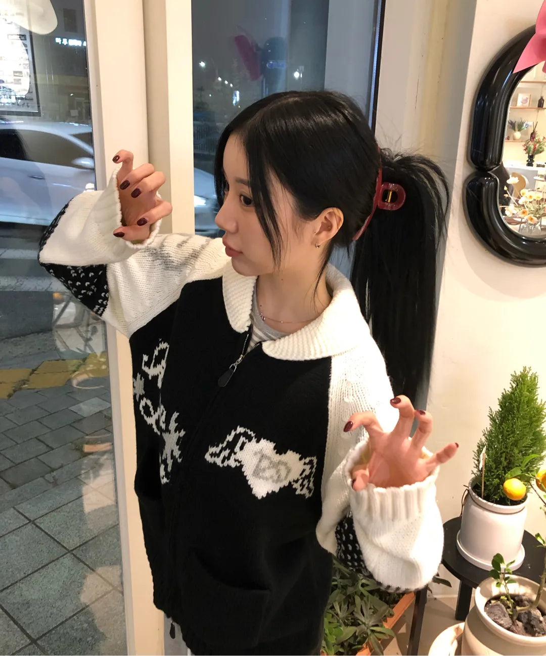 ANGEL RING COWICHAN KNIT ZIP-UP BLACK