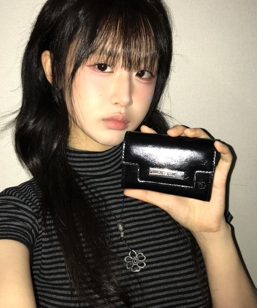 SQUARE FLOWER CARD WALLET IN - 2 COLORS BLACK