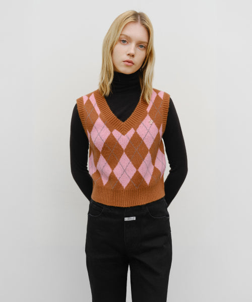 W ARGYLE V NECK KNIT VEST - 2 COLORS BEIGE