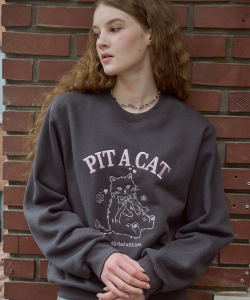 CAT EMBROIDERY SWEATSHIRT - 2 COLORS AS SHOWN