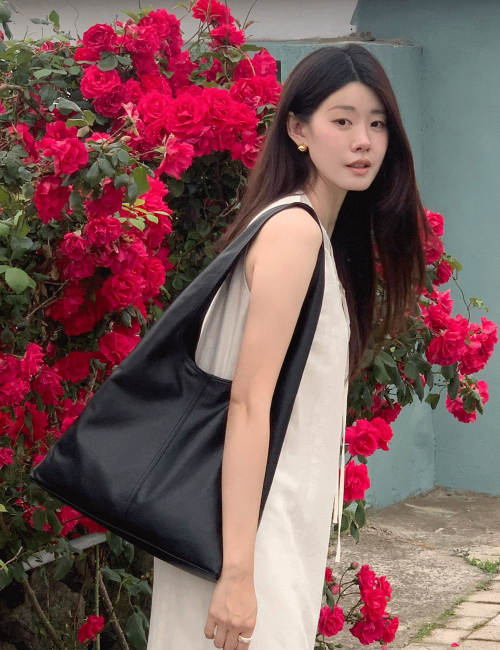 DAY HOBO BAG - 2 COLORS BLACK