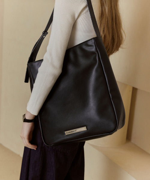 ROXY SQUARE SHOULDER BAG - 2 COLORS BLACK