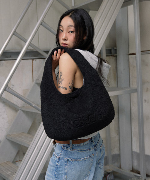 MINI WOOL PEBBLE BAG - 4 COLORS