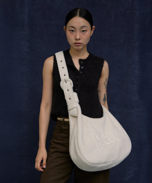 WOOL CROSS PEBBLE BAG - 5 COLORS