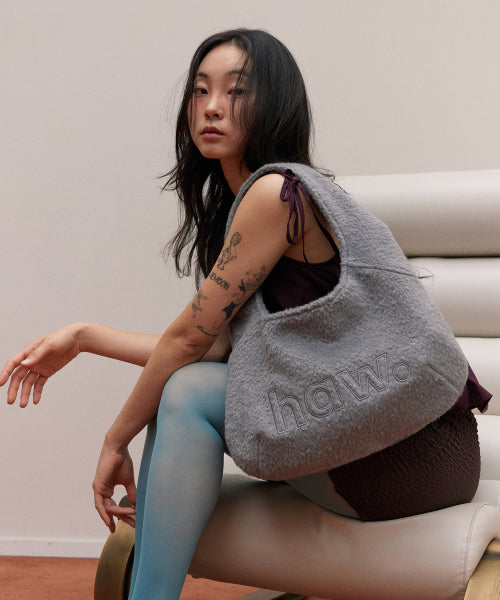 MINI WOOL PEBBLE BAG - 4 COLORS