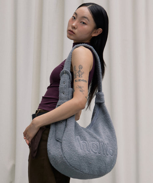 WOOL CROSS PEBBLE BAG - 5 COLORS