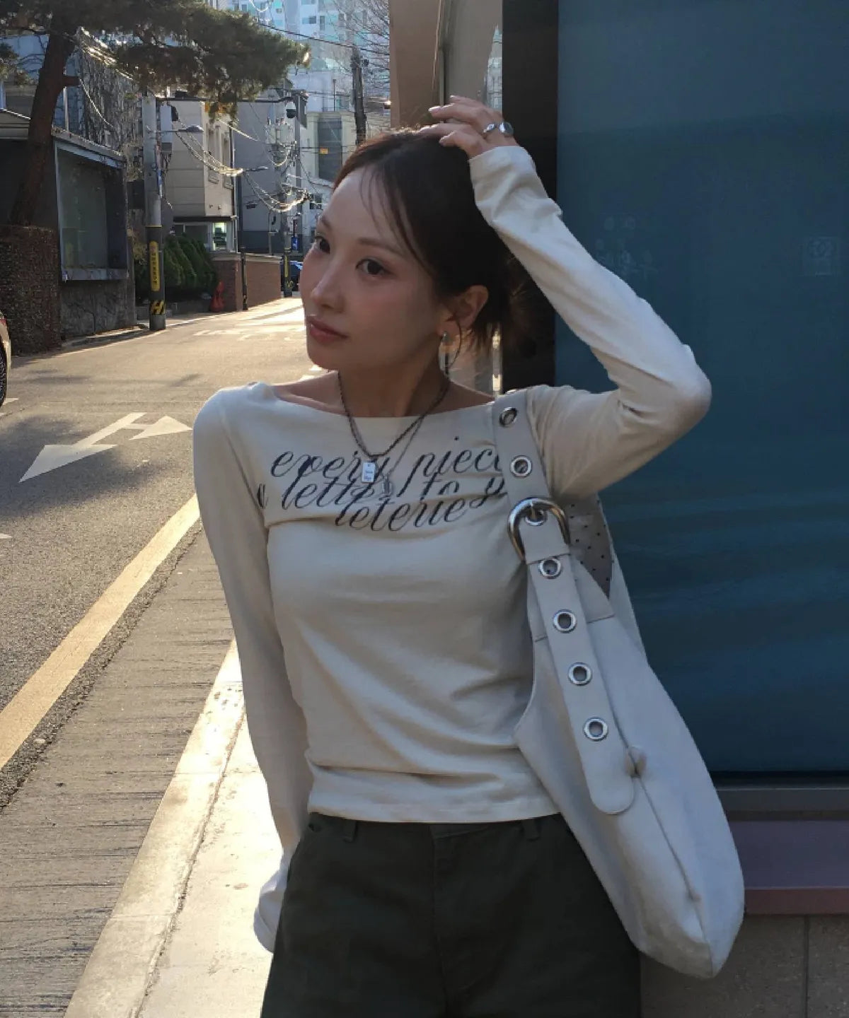 LETTERING OFF-SHOULDER TIE LONG SLEEVE - 3 colors