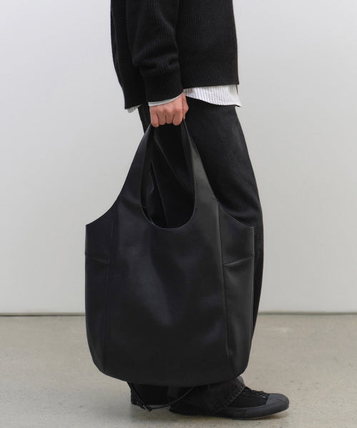 SYNTHETIC LEATHER ROUNDED SHOULDER BAG BLACK
