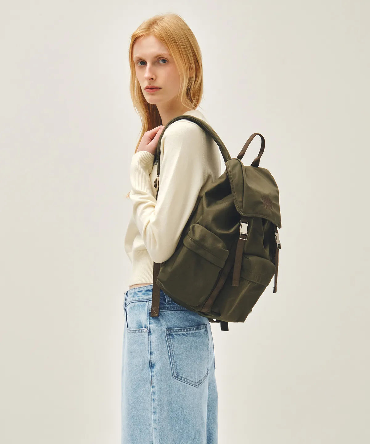CLASSIC LOGO METAL BUCKLE BACKPACK khaki
