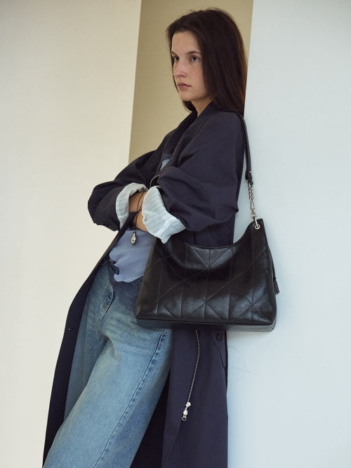 NOVA SHOULDER BAG MEDIUM BLACK