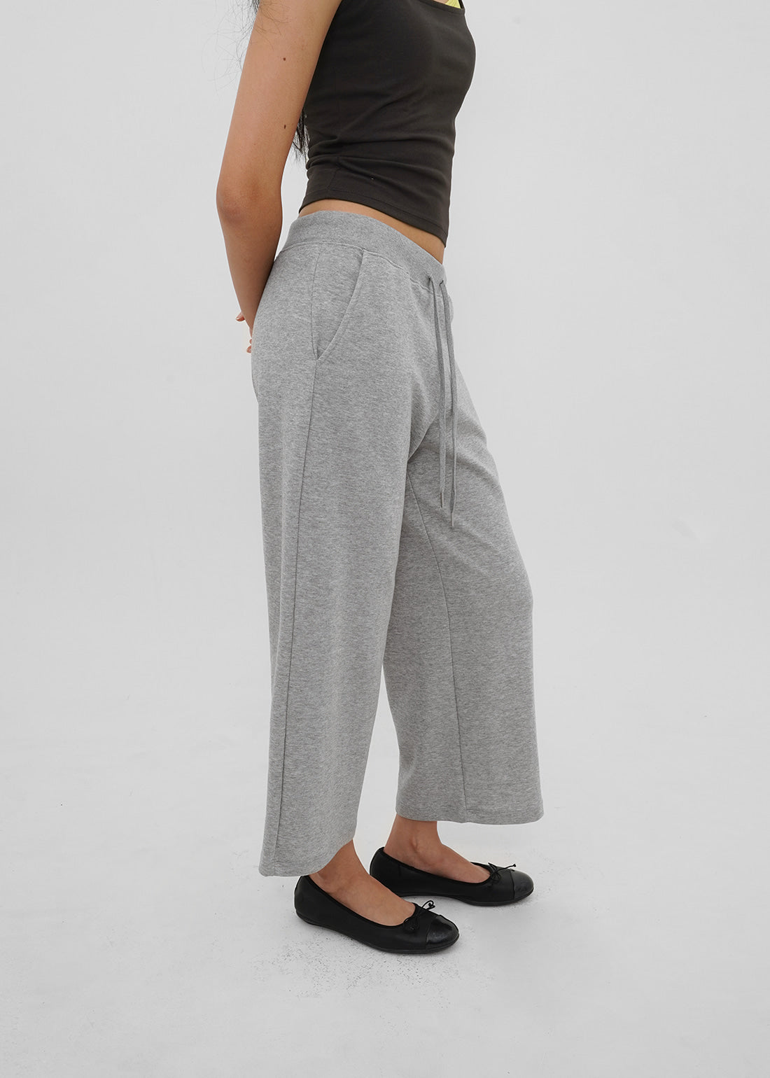 AIR SWEAT CAPRI BANDED PANTS - 3 COLORS 13
