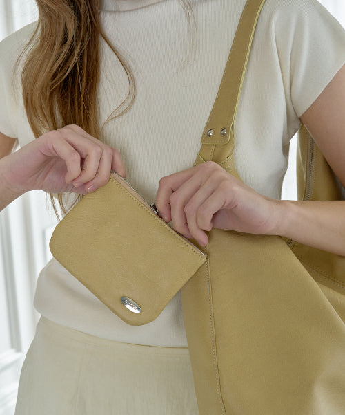 MOEN POUCH - 2 COLORS BUTTER YELLOW