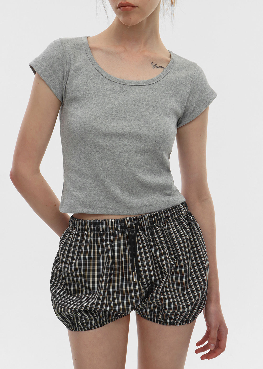 COOL STANDARD U-NECK CROP SHORT SLEEVE TEE 13