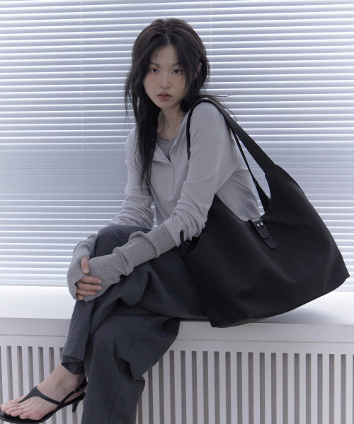PIGGY BUCKLE BAG - 4 COLORS