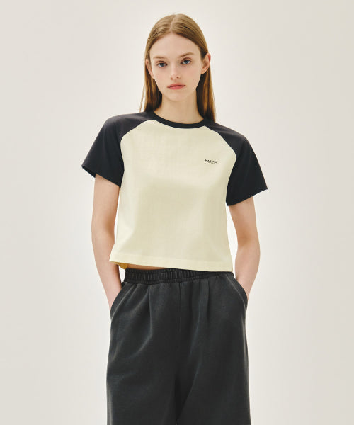 W SMALL REGULAR LOGO RAGLAN CROP TEE - 4 COLORS CHARCOAL