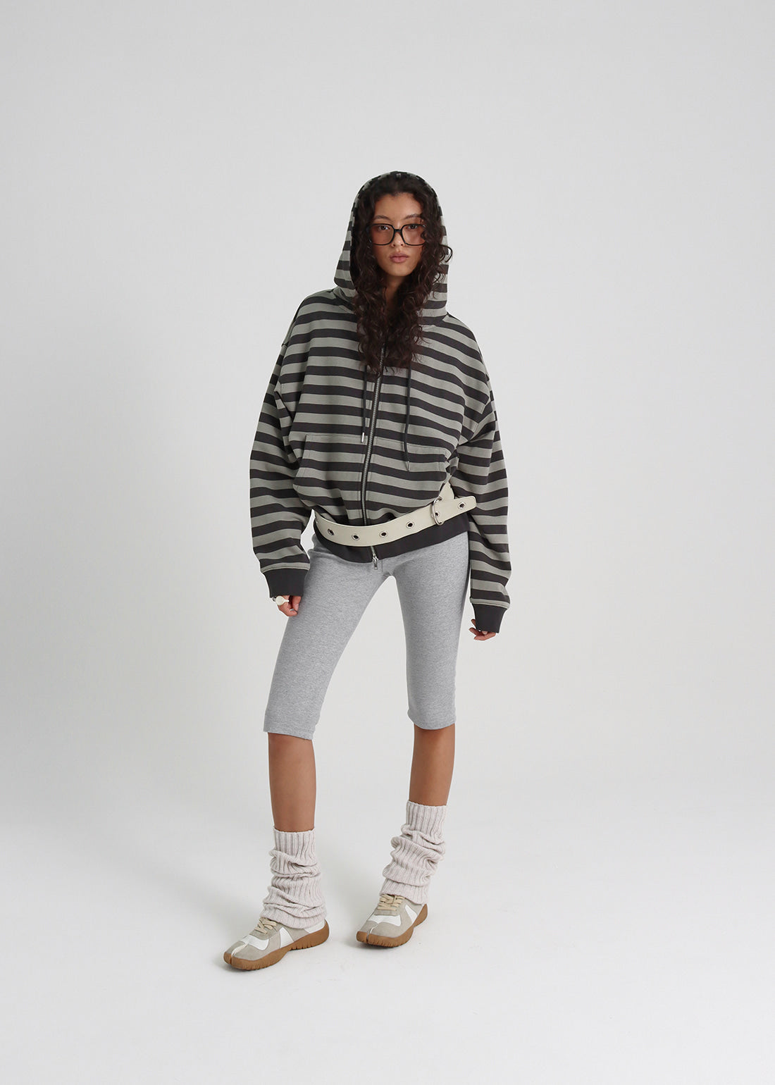LIGHT SWEAT CAPRI PANTS 3