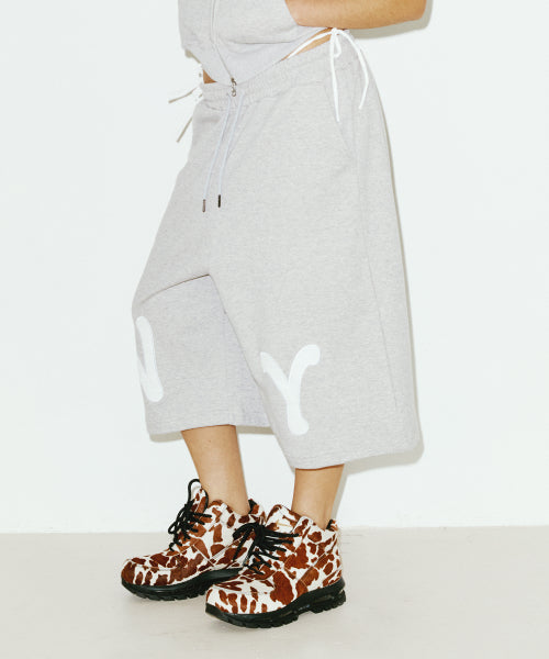 NY APLIQUE CAPRI PANTS GREY - 2 COLORS