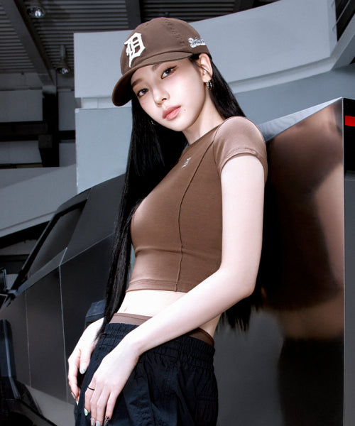 SLIM CROP FIT CAP SLEEVE SHORT SLEEVE T-SHIRT BOS #KARINA同款! - 2 COLORS BROWN