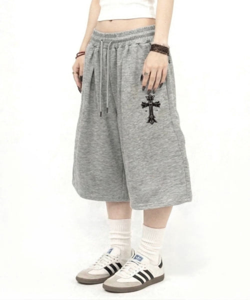 GOTHIC CROSS WIDE SHORT - 2 COLORS GREY
