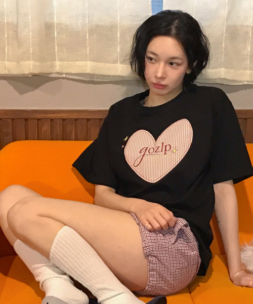 HEART PATCH T-SHIRT - 3 COLORS BLACK