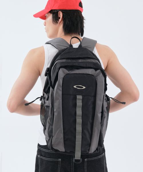 ULTIMATE BACKPACK - 2 COLORS GREY