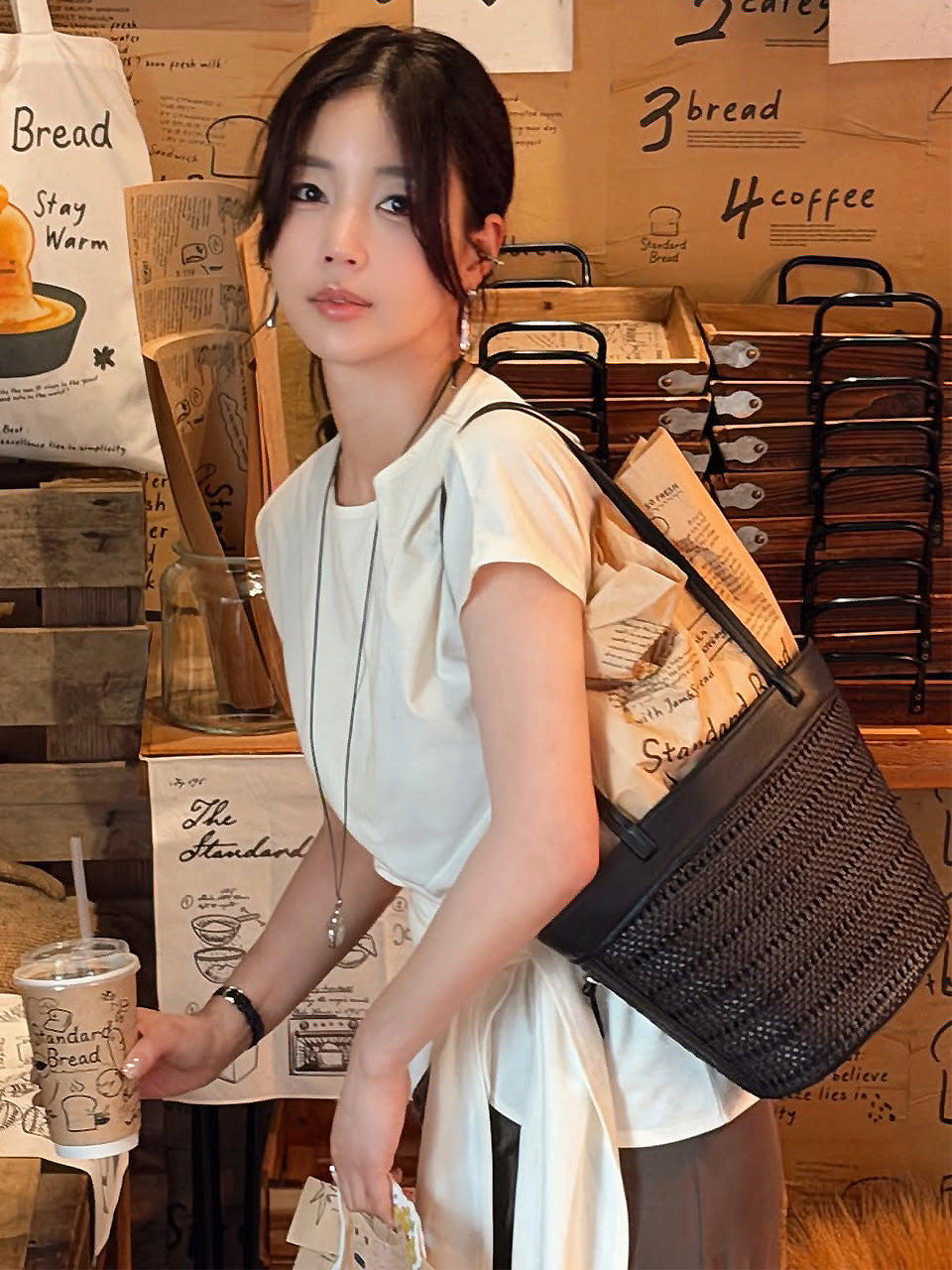 LEA SHOULDER BAG BLACK