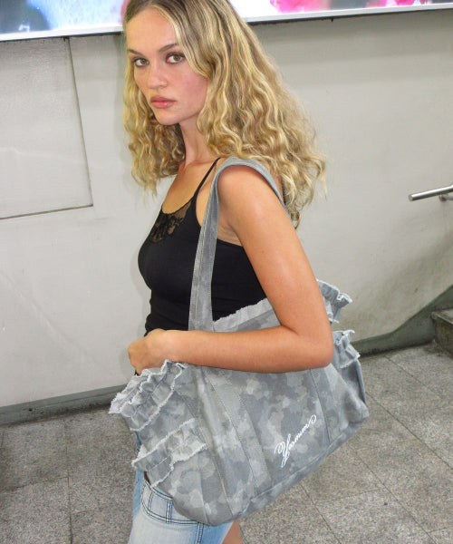 CAMP FRILL BAG (VINTAGE CAMO) AS SHOWN
