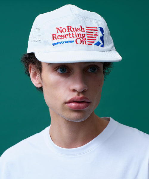 RUNNING SPORTS NO RUSH SHORT BRIM CAP - 5 COLORS WHITE