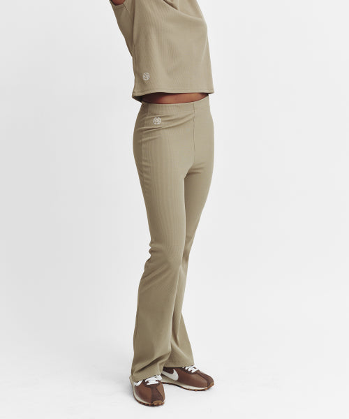 MOVE FIT BOOTCUT RIBBED PANTS - 3 COLORS BEIGE
