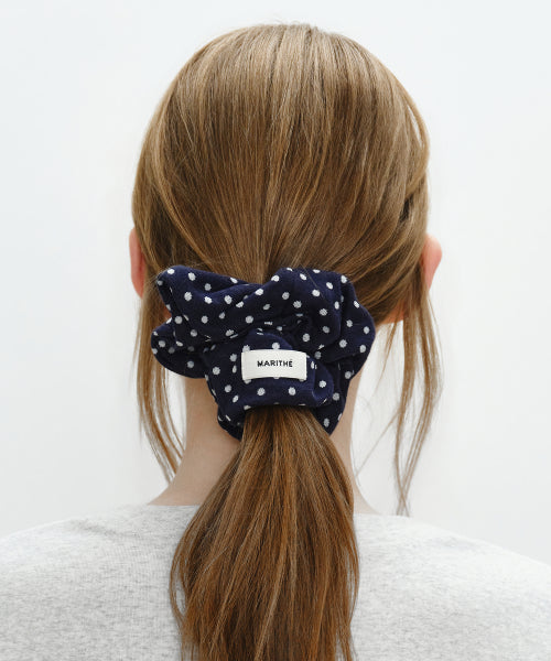 W BASIC COTTON SCRUNCHIE NAVY DOT AS SHOWN