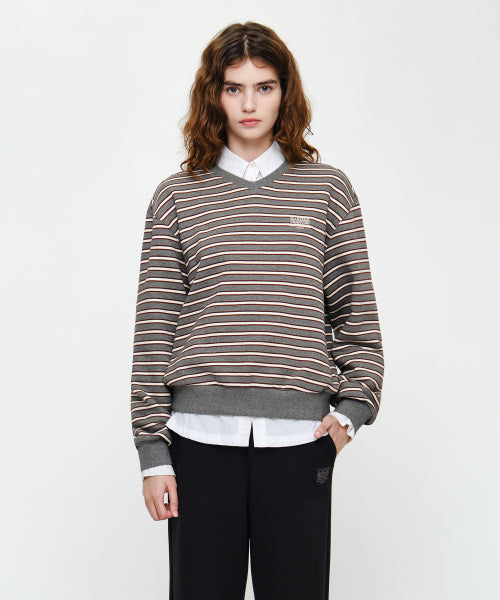 W SMALL CLASSIC LOGO V NECK BALLOON SWEATSHIRT - 3 COLORS AS SHOWN