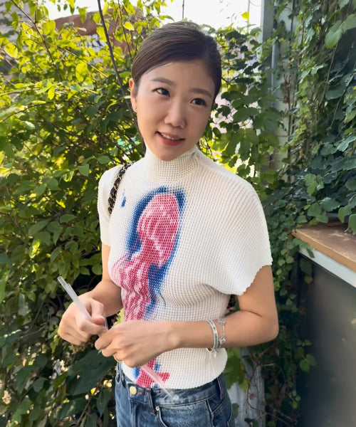 PLEATED GRAPHIC T SHIRT - 3 COLORS WHITE