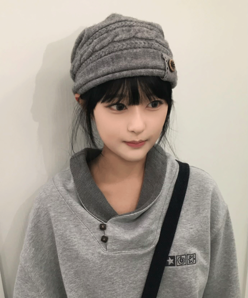 BUTTON CABLE KNIT STRING BEANIE - 3 COLORS MELANGE GREY